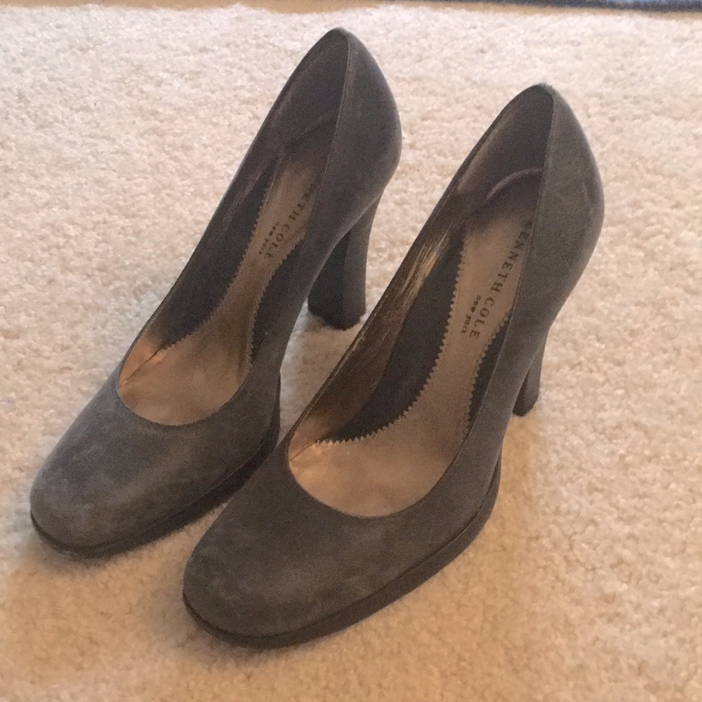 Elegant Kenneth Cole pumps